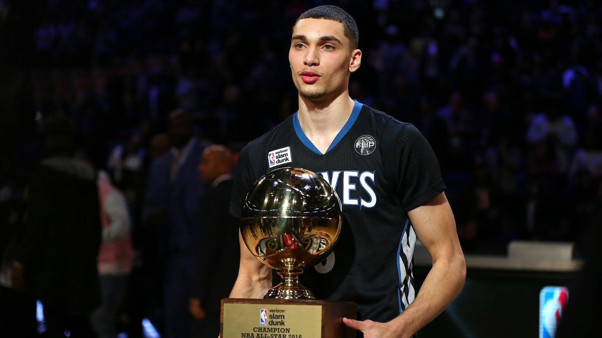 _老鹰外线火力全开,击败活塞_,老鹰hunter